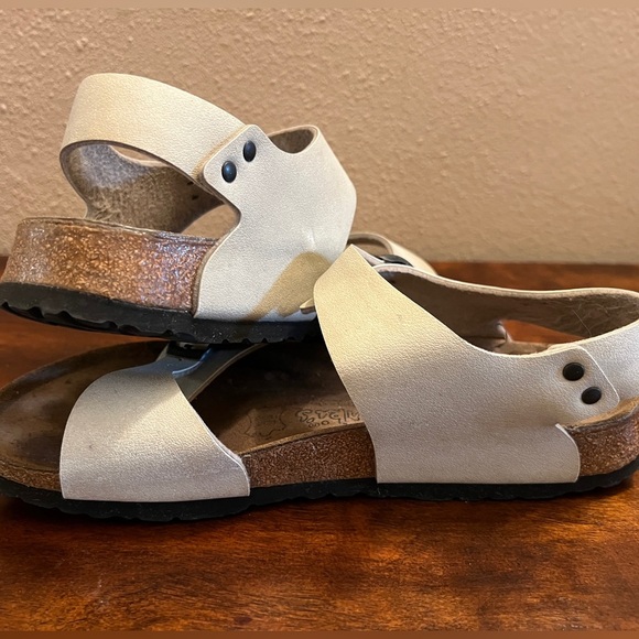 Birkenstock Birkis Cream/Champagne Sandals - Picture 12 of 13